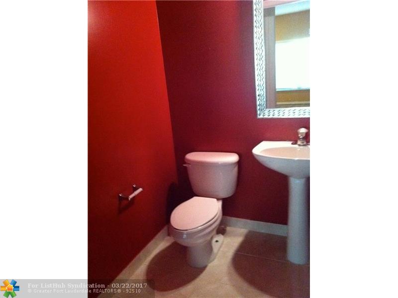 3198 MERRICK TER 2104, Margate, FL 33063