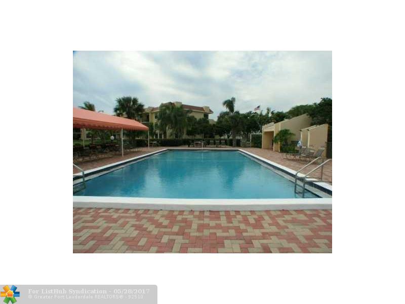5705 Coral Lake Dr 105, Margate, FL 33063