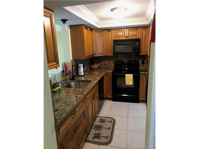 7320 Northwest 18th St, Margate, FL 33063