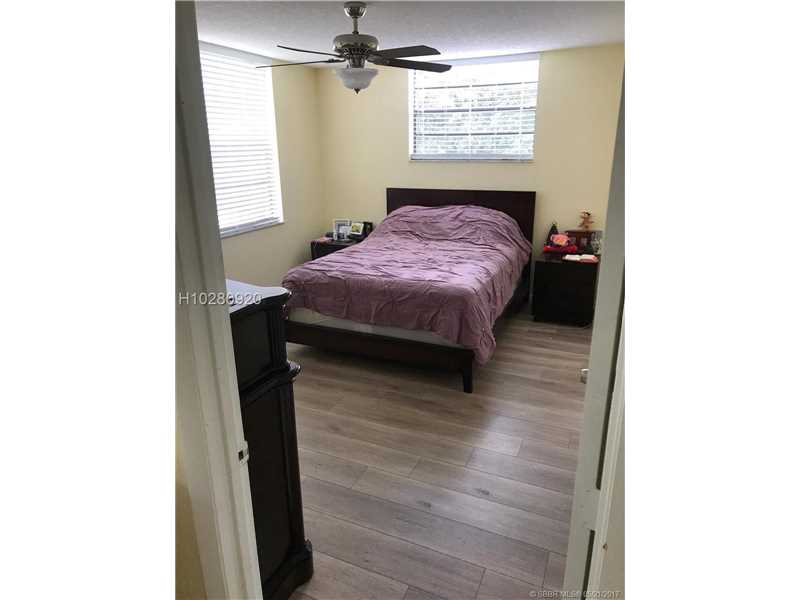 7320 Northwest 18th St, Margate, FL 33063