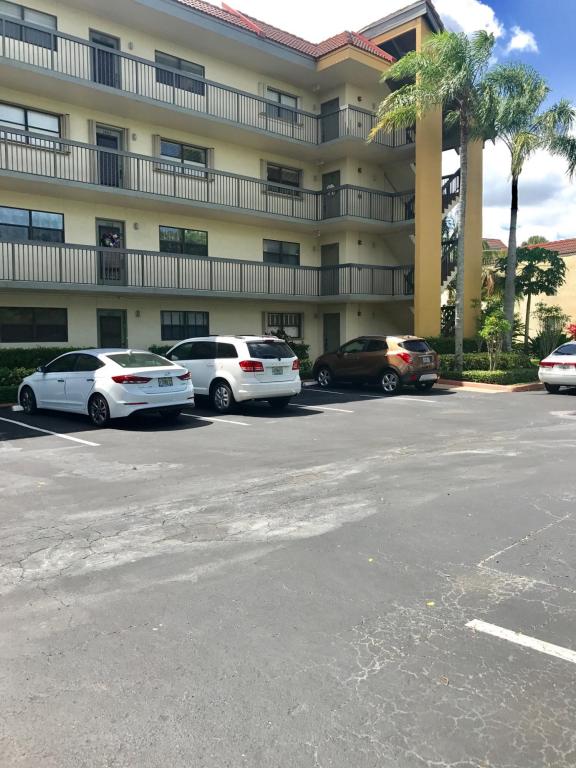 1810 Hammock Boulevard Unit 126, Coconut Creek, FL 33063