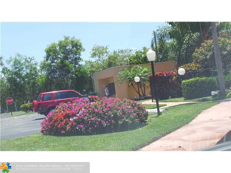 6422 Coral Lake Dr 210, Margate, FL 33063