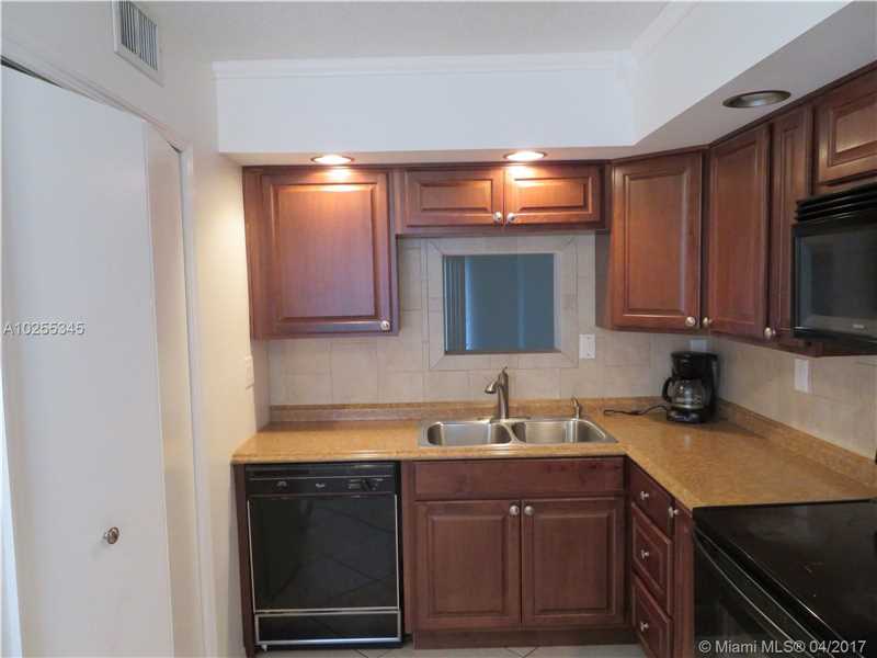 142 S Laurel Dr 603, Margate, FL 33063