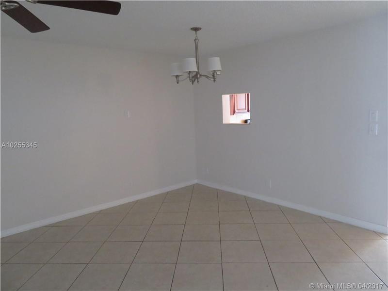 142 S Laurel Dr 603, Margate, FL 33063