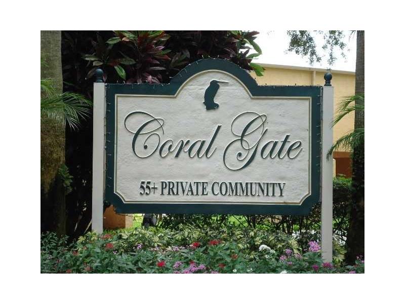 5623 Coral Lake Dr, Margate, FL 33063