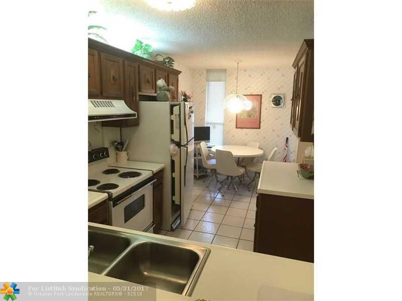 5727 Coral Lake Dr 3, Margate, FL 33063