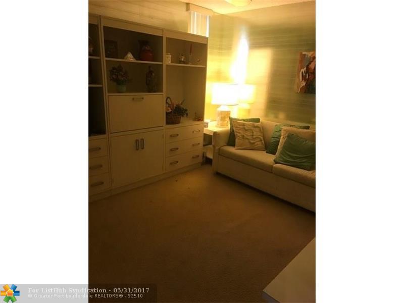 5727 Coral Lake Dr 3, Margate, FL 33063