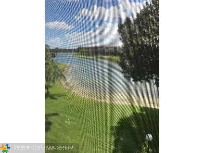 5727 Coral Lake Dr 3, Margate, FL 33063