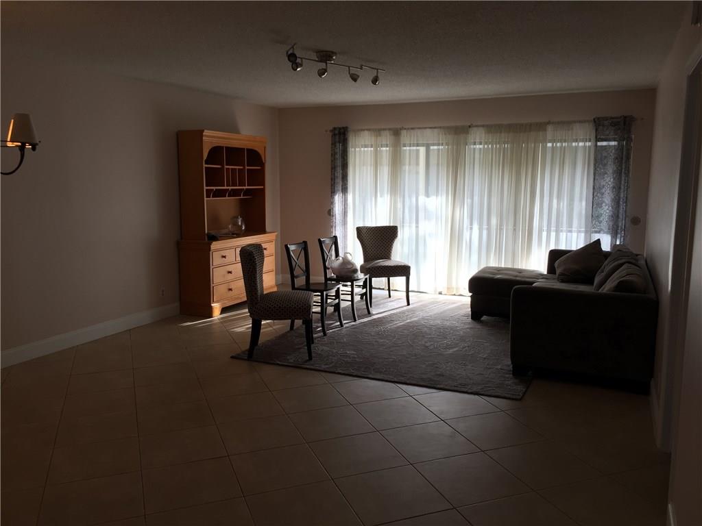 151 W Laurel Drive 1001, Margate, FL 33063