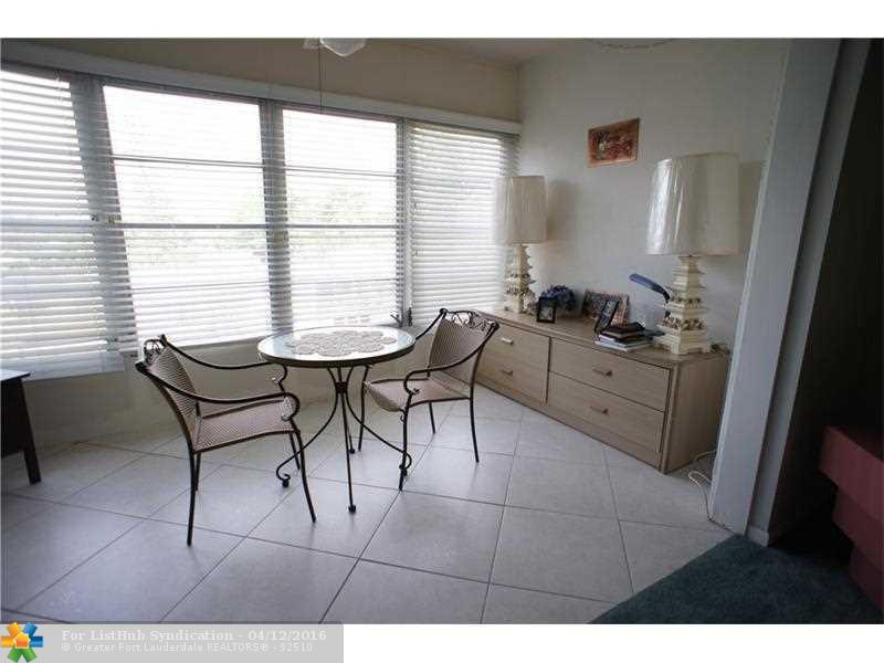 1025 Country Club Dr 403, Margate, FL 33063