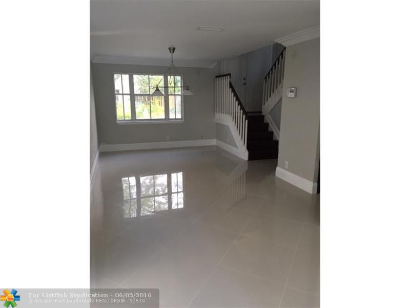 6801 Bayfront Cir, Margate, FL 33063