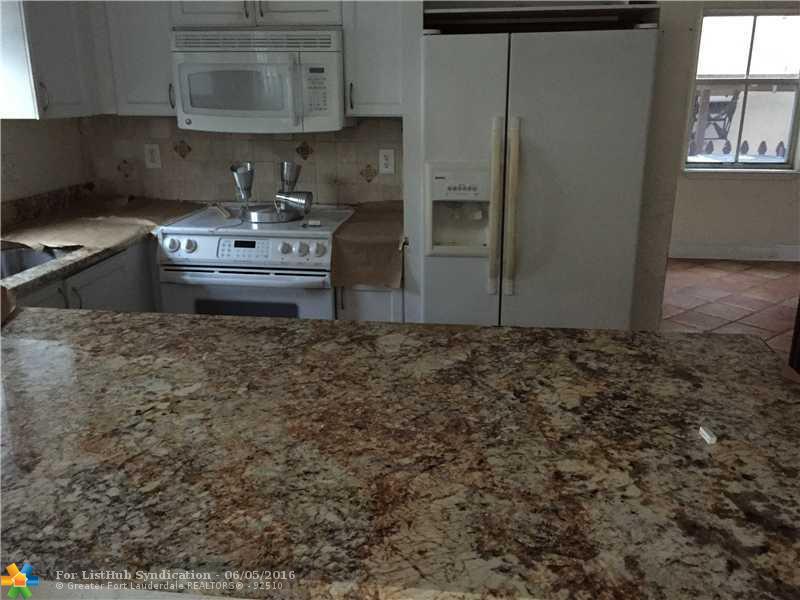 6801 Bayfront Cir, Margate, FL 33063