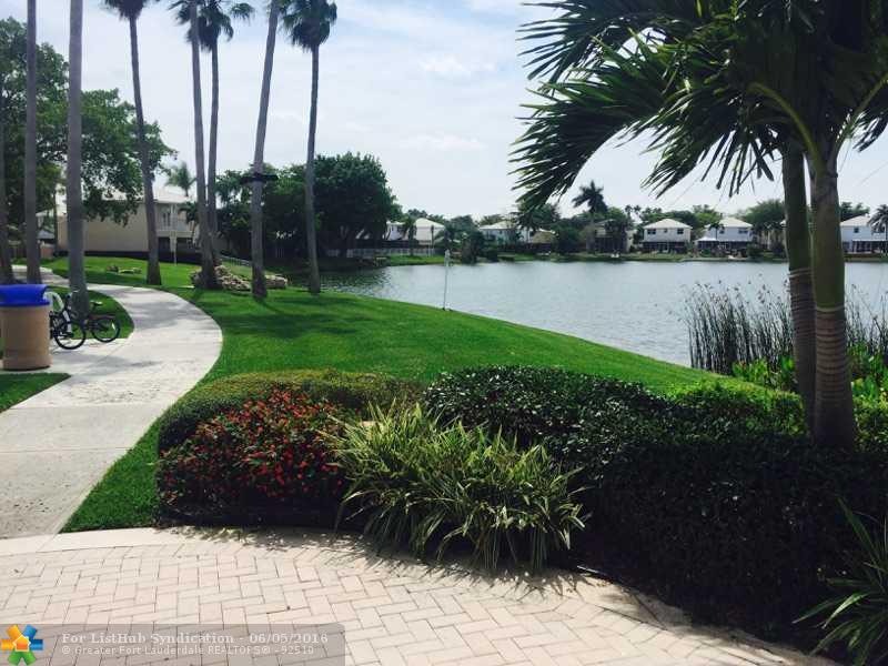 6801 Bayfront Cir, Margate, FL 33063