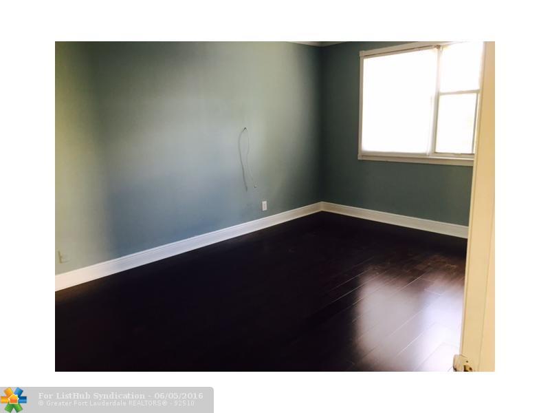 6801 Bayfront Cir, Margate, FL 33063