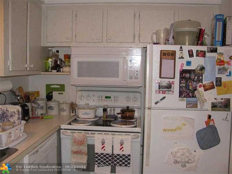 6501 WINFIELD BL A-37, Margate, FL 33063