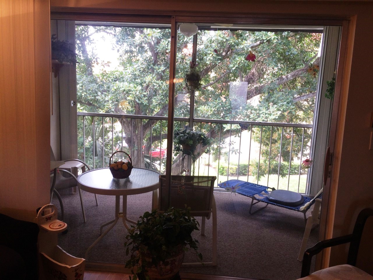 7867 Golf Circle Drive, #309, Margate, FL 33063
