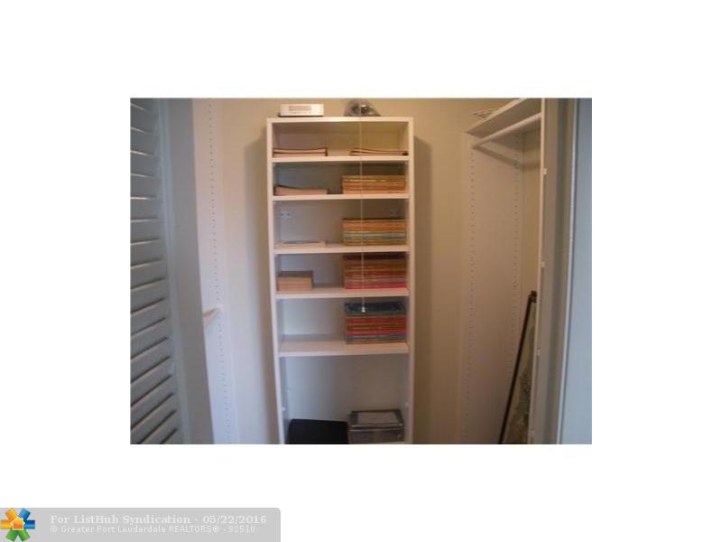 7300 NW 5th Pl 203, Margate, FL 33063