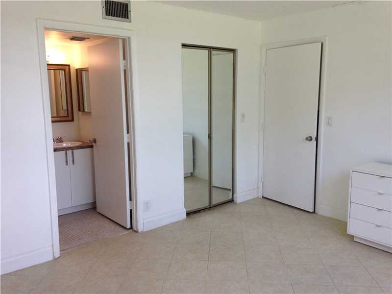 7684 Northwest 18th St, Margate, FL 33063