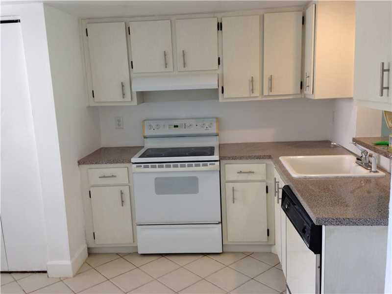 7684 Northwest 18th St, Margate, FL 33063