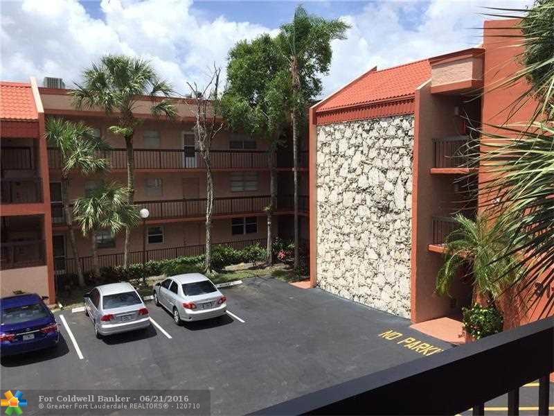 3110 Holiday Springs Blvd, Margate, FL 33063