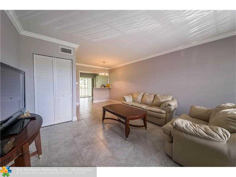 7705 NW 5th Ct 205, Margate, FL 33063