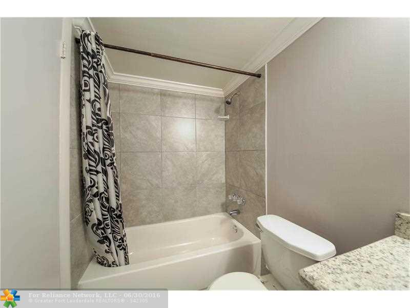 7705 NW 5th Ct 205, Margate, FL 33063