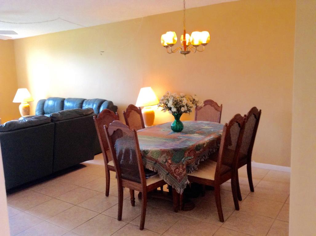 6570 Royal Palm Boulevard, Margate, FL 33063