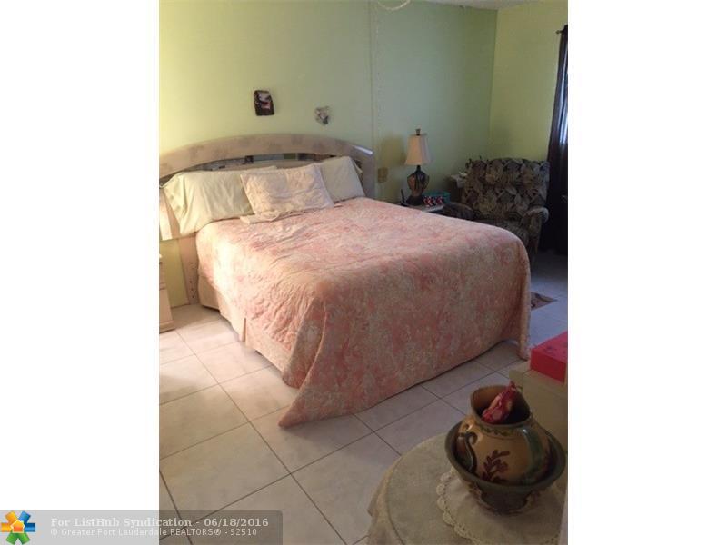 6505 Winfield Blvd B-30, Margate, FL 33063