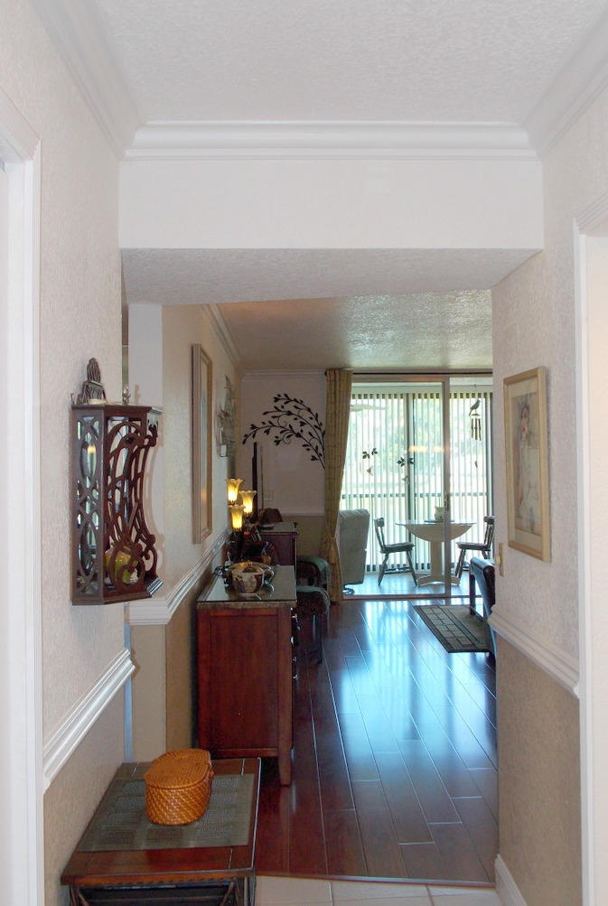 7220 Lake Circle Dr #201, Margate, FL 33063