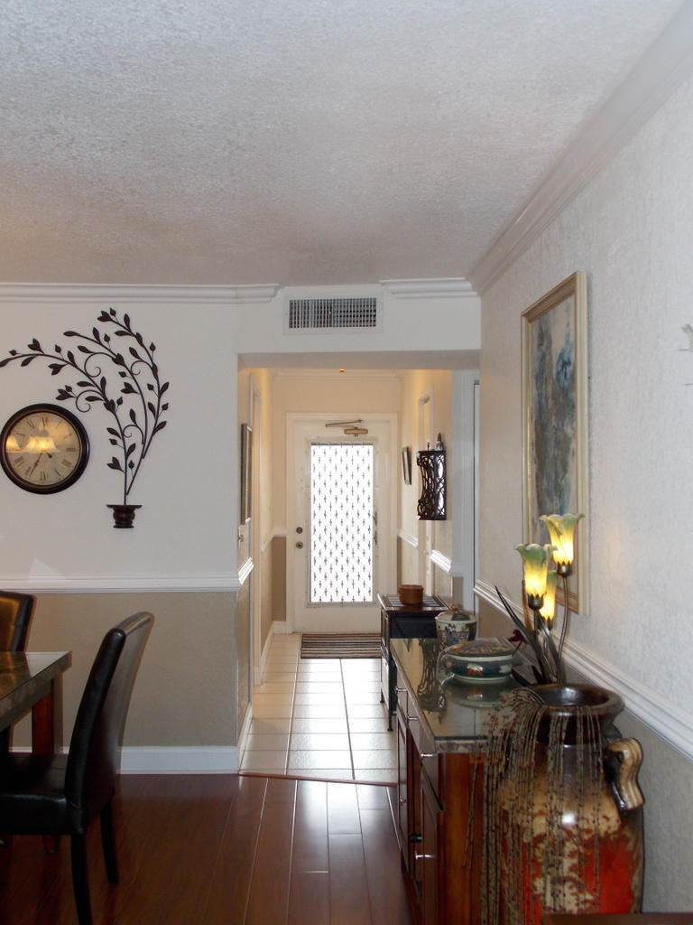 7220 Lake Circle Dr #201, Margate, FL 33063