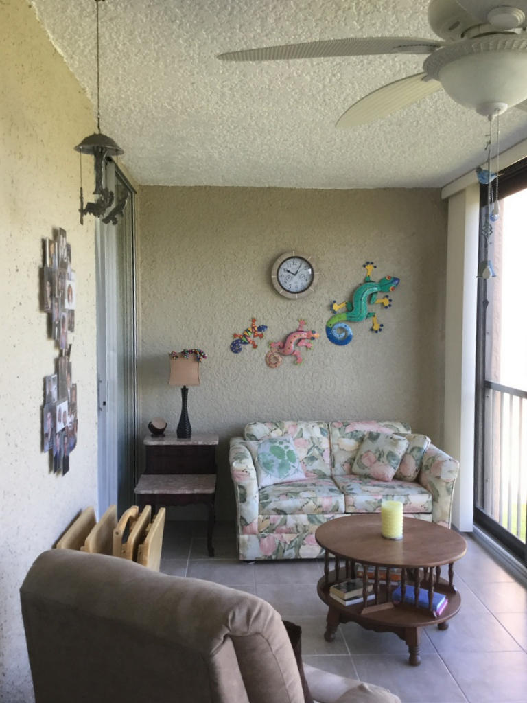7220 Lake Circle Dr #201, Margate, FL 33063