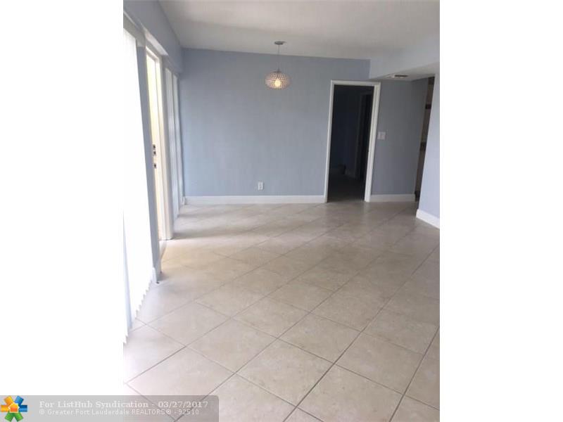 2755 NE 28 C-3, Lighthouse Point, FL 33064