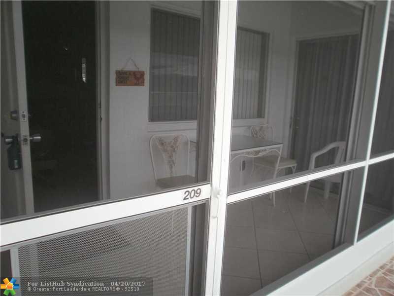 2100 NE 38th St 209, Lighthouse Point, FL 33064