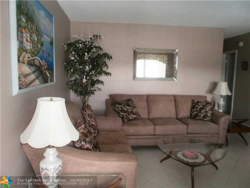 2100 NE 38th St 209, Lighthouse Point, FL 33064