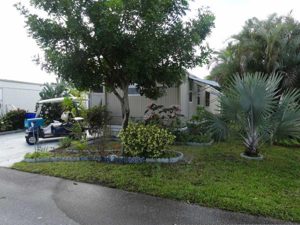 Country Knolls Mobile Home Park4915 NW 4TH TERDeerfield Beach, FL 33064