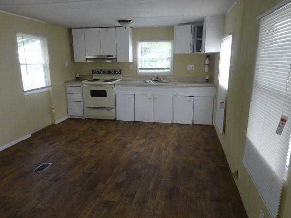 Country Knolls Mobile Home Park4915 NW 4TH TERDeerfield Beach, FL 33064