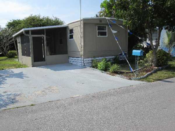 Country Knolls Mobile Home Park4915 NW 4 TERRDeerfield Beach, FL 33064
