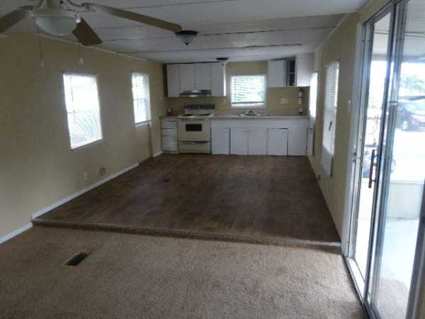 Country Knolls Mobile Home Park4915 NW 4 TERRDeerfield Beach, FL 33064