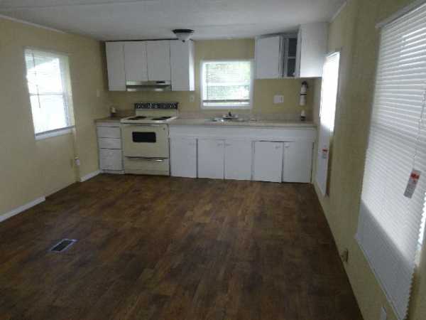 Country Knolls Mobile Home Park4915 NW 4 TERRDeerfield Beach, FL 33064
