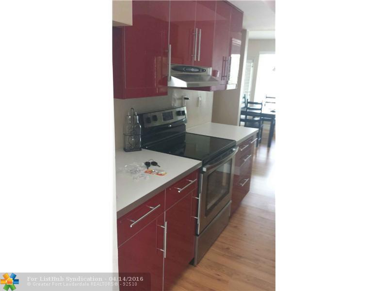 2755 NE 28th Ave 2B, Lighthouse Point, FL 33064
