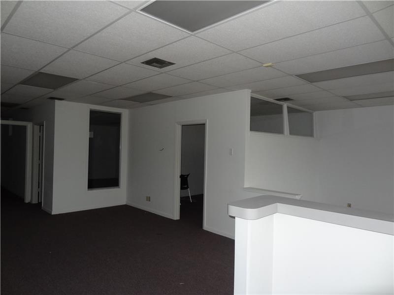 600 Northwest 44th St, Oakland Park, FL 33064