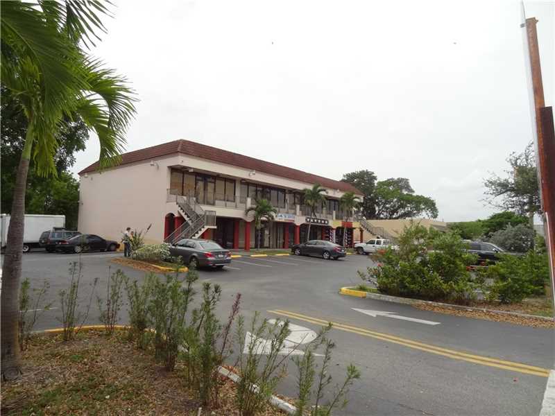 600 Northwest 44th St, Oakland Park, FL 33064