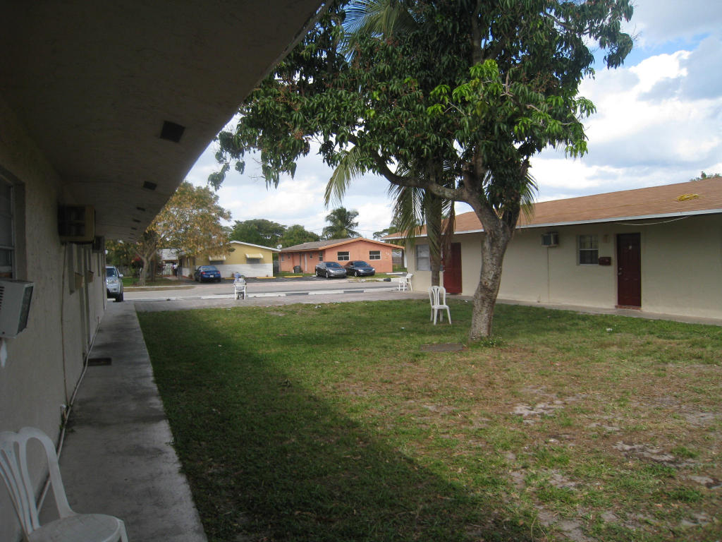 440 NE 30th Street #1, Pompano Beach, FL 33064