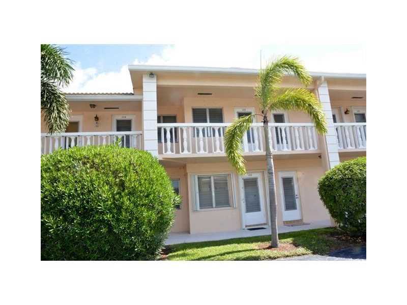 2115 Northeast 42ND CT, Lighthouse Point, FL 33064