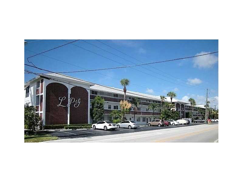 2050 Northeast 39th St, Lighthouse Point, FL 33064