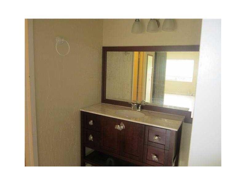 4354 Northwest 9th Ave, Pompano Beach, FL 33064