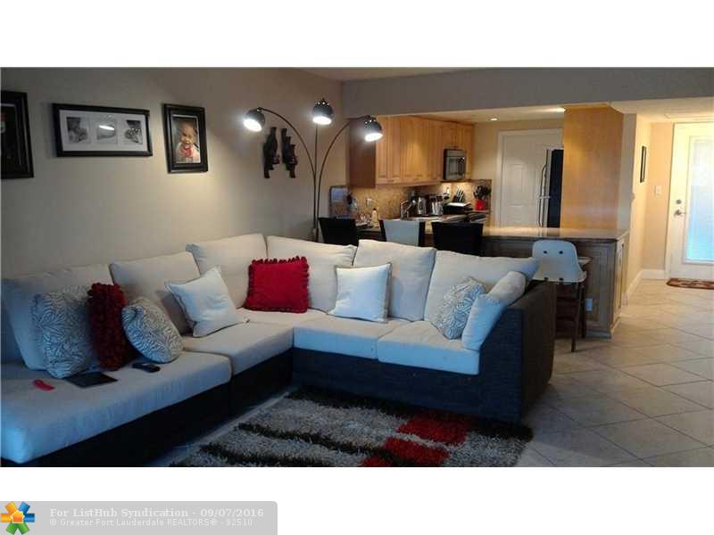 3180 NE 48th Ct 213, Lighthouse Point, FL 33064