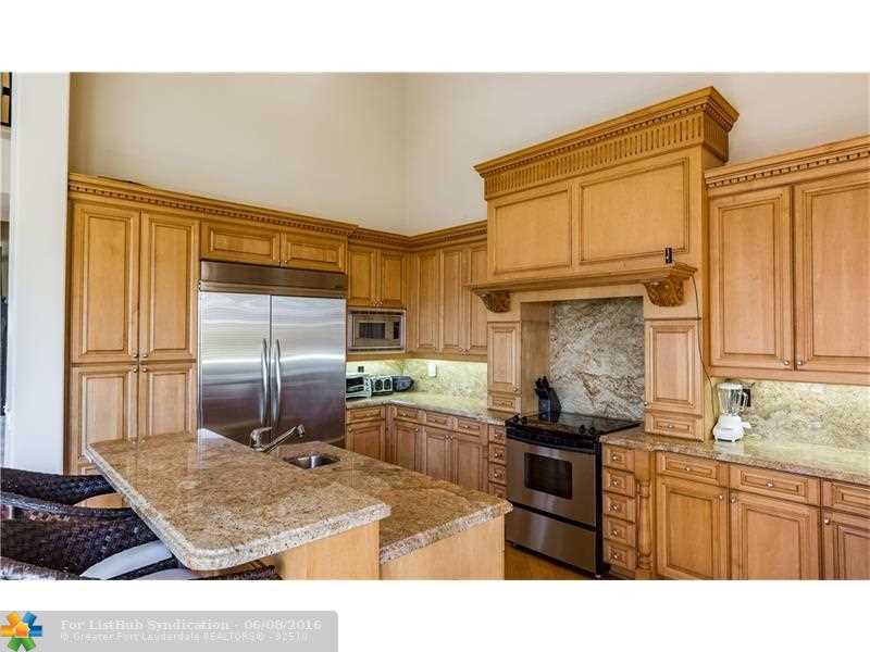 2736 NE 29th St, Lighthouse Point, FL 33064