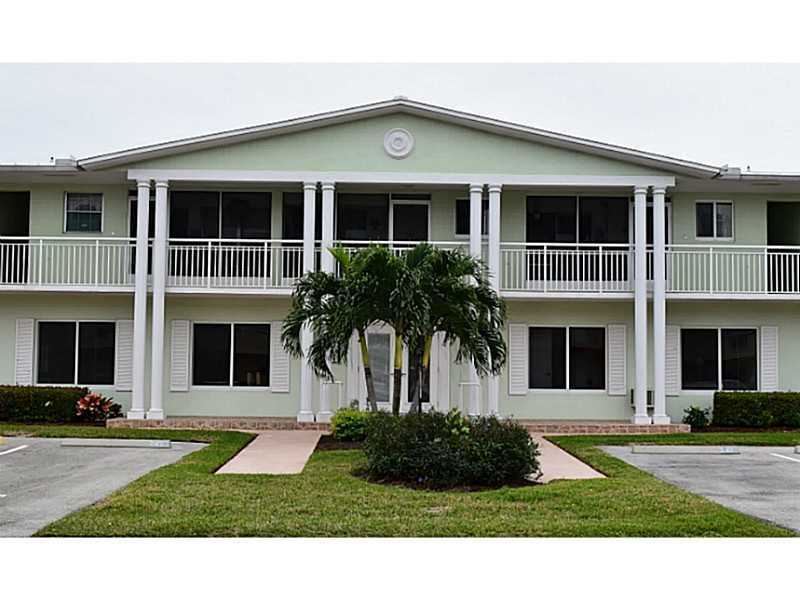 2100 NE 38th St, Lighthouse Point, FL 33064