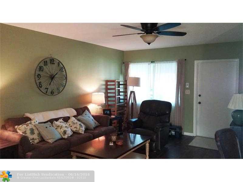 2100 NE 38th St 241, Lighthouse Point, FL 33064